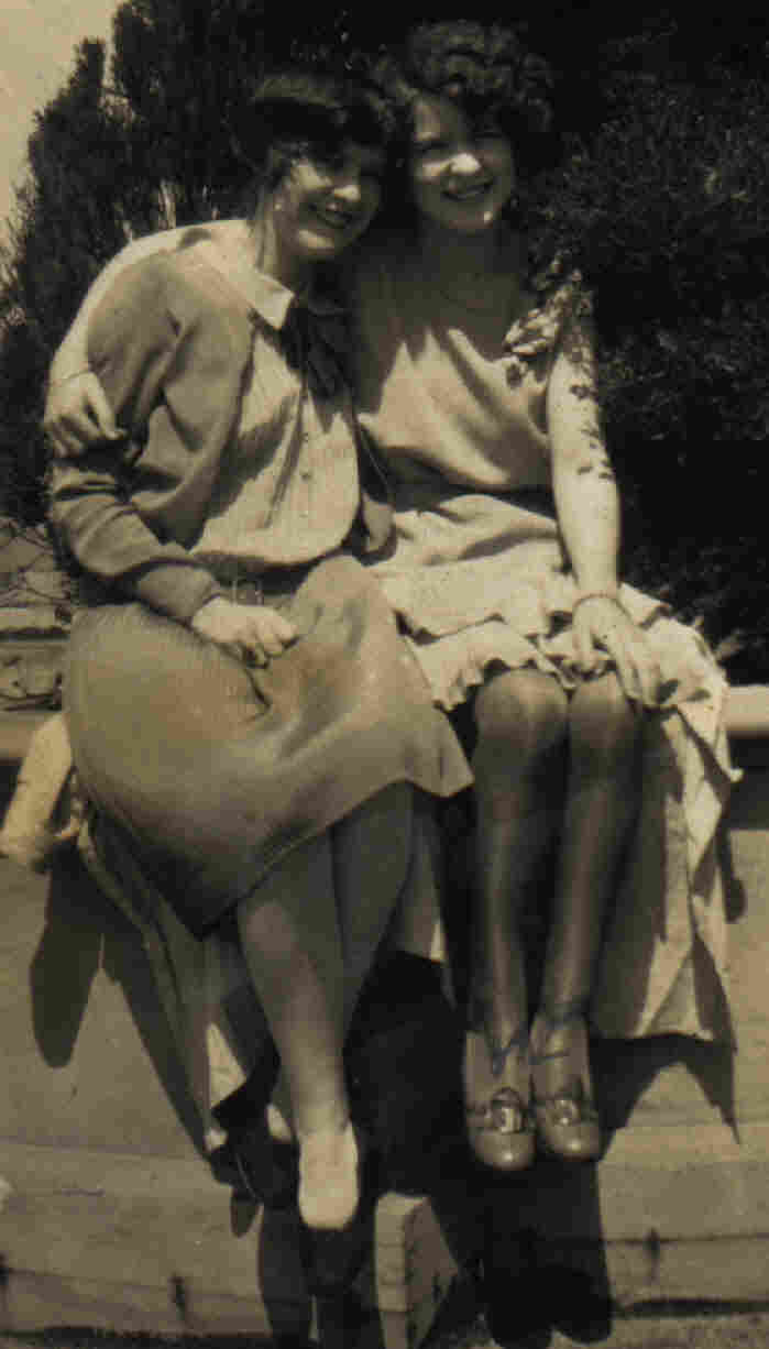 NanawithFriend500dpi